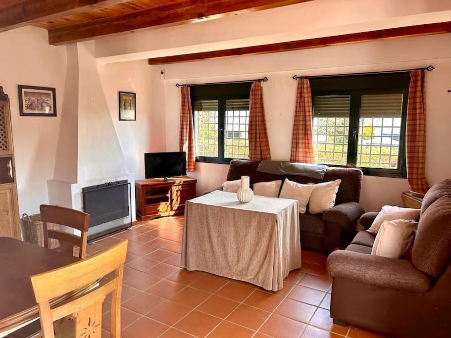 Hispalis Villa En Aracena La Umbria  ภายนอก รูปภาพ